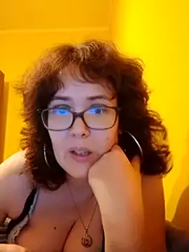 Chat +18 de KatarinaStripper ao vivo