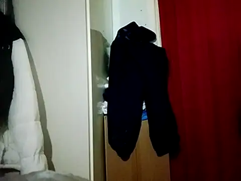 DauntedHumulin – Naživo XXX chat