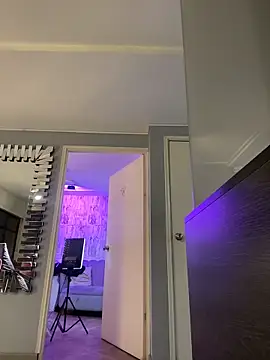 AbyThompson 即時 XXX 聊天