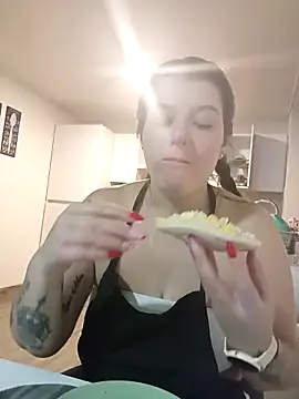 Fernandar2025's Live XXX Chat