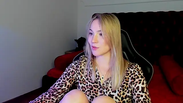 Živý XXX chat ElaraVoltage