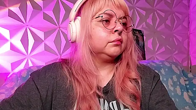 Satyn_doll Obrolan Langsung XXX