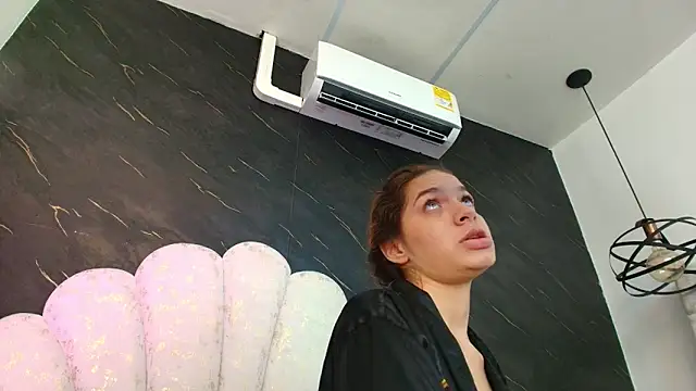 kissme_luna 即時 XXX 聊天