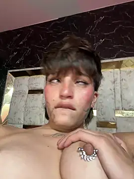 DayanaDGのウェブカメラショー