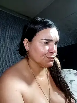 Chatroom XXX en direct de Zuleyka_69