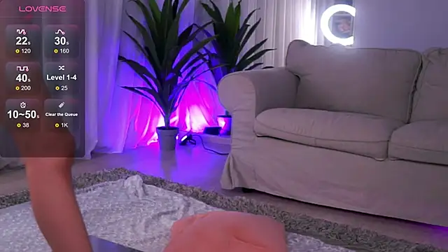 SaphiraLust: онлайн-секс-чат