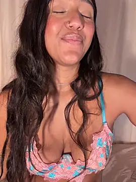 Chat XXX en directo de Kaiisa_