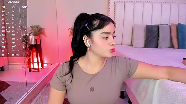 Eyes_DuqueのライブXXXチャット