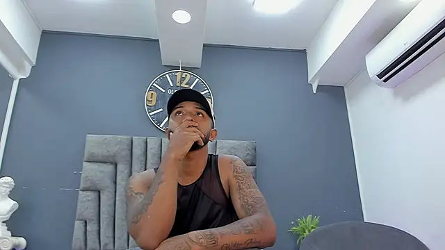 Robin_Rief's Live XXX Chat