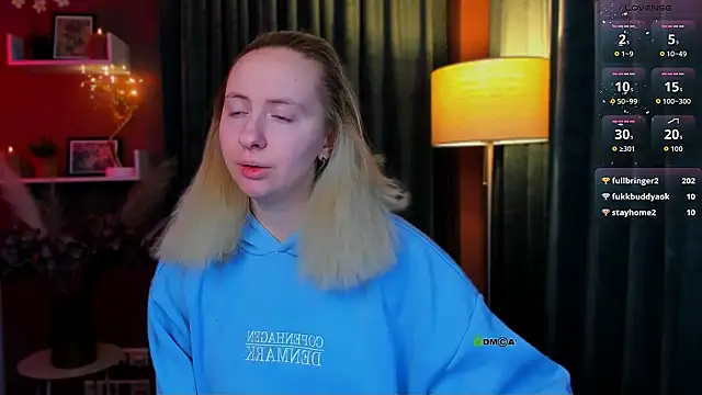 mila_glow1's Live XXX Chat