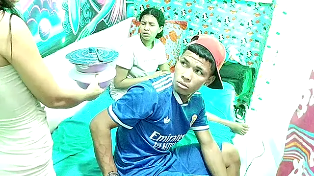 twobigscock23n Webbikameraesitys