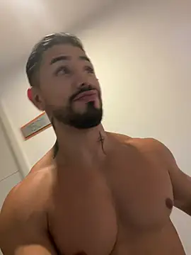 Ezzio_Scolaro Adlı Modelin Web Kamerası Şovu