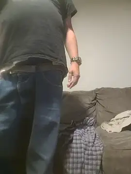 yourMasterisBored's Webcam Show