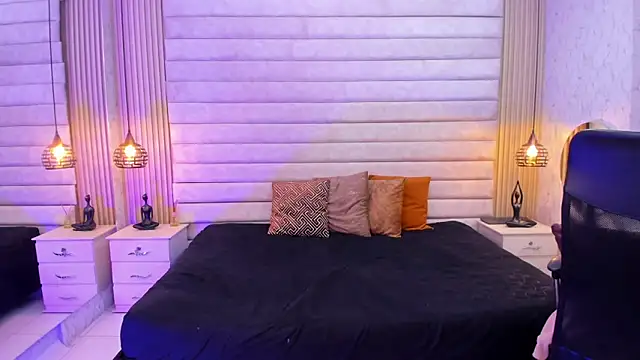 VictoriaaBlair Chat XXX live