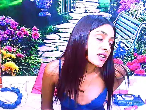 IndianPretty14u2Luv: απευθείας συνομιλία ΧΧΧ