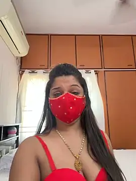 Pertunjukan Kamera Web Sirishateluguammai