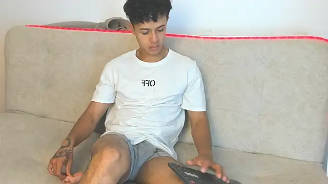 _Alex_Colton Adlı Modelin Canlı XXX Sohbeti