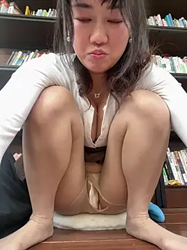 Molly-xiao Adlı Modelin Web Kamerası Şovu