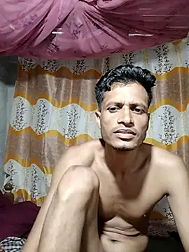 Webkamerová show Priankaboudi