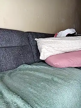 LONA-_- Live XXX-chat