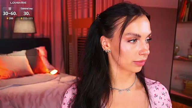 LunaNight Show Webcam