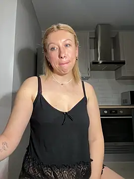 Kittie_Valentine Live XXX-Chat