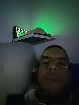 latinmartin73's Webcam Show