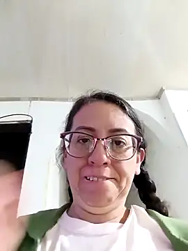 Chat +18 de miss_hanna07 ao vivo