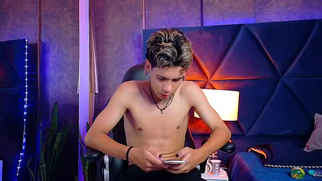 Show modela Bel_Sebu na web-kameri