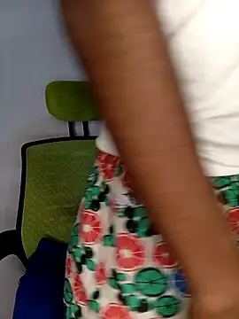 Sweet_boooo Show in webcam