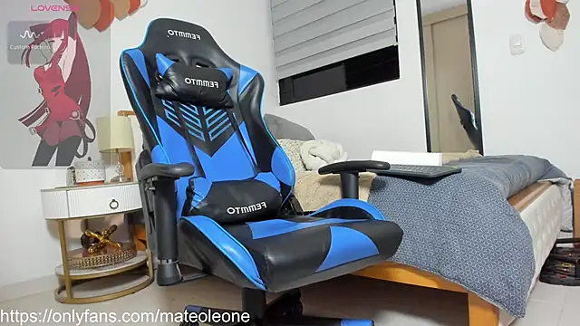 XXX chat uživo modela mateoleonee