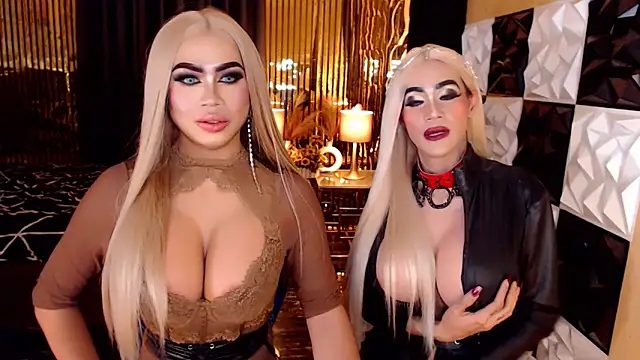 Chatroom XXX en direct de MonstrousCockDiva