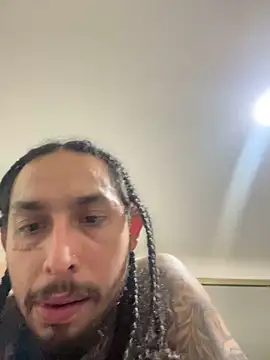 Longmoney444's Webcam Show