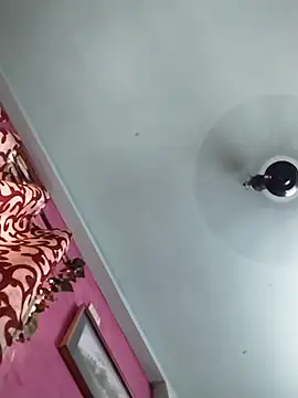 Chat +18 de pinkisaha75 ao vivo