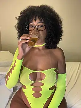 dianagolley420's Live XXX Chat