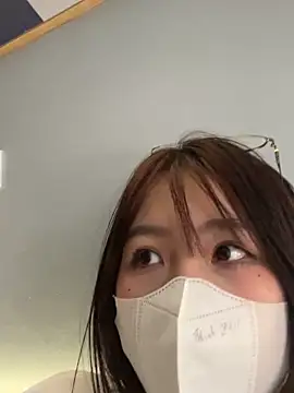 Your-SunnyのライブXXXチャット