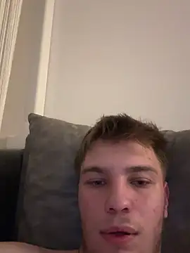 Pokazy przed kamerką – benab888