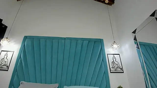 Mia_Reyesjs' Live XXX Chat