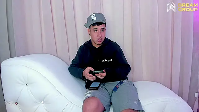 Chat +18 de Yourslust_ ao vivo