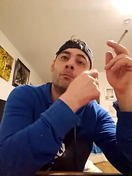 XXX chat uživo modela mihaimichael