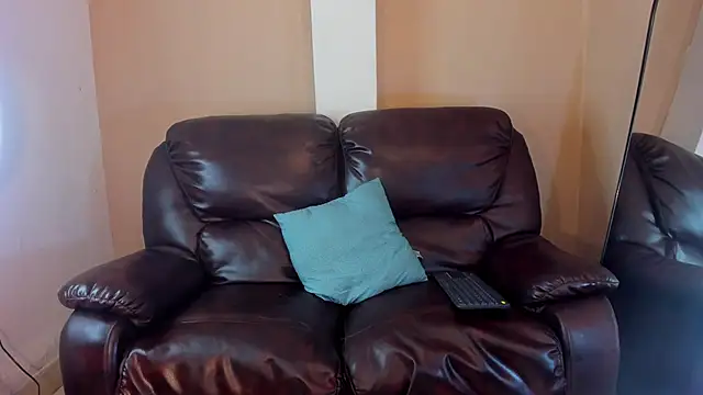 Pokazy przed kamerką – Salvattore_Muller