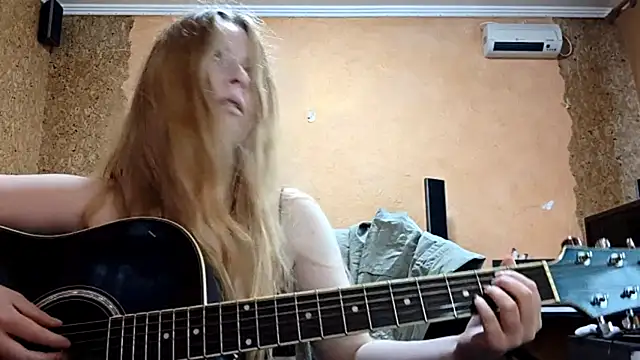 KateVibe_01's Webcam Show