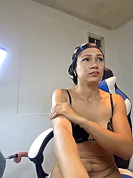 Онлайн чат XXX KittyKardy