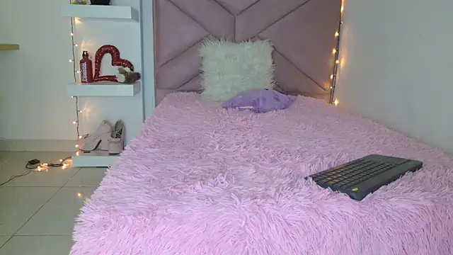 eva_sin18: απευθείας συνομιλία ΧΧΧ