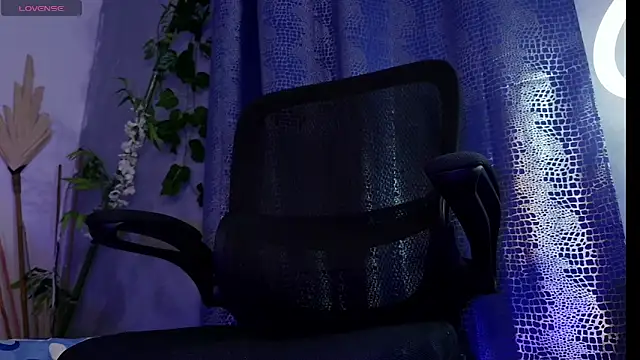 Chatroom XXX en direct de eithan_jonnes