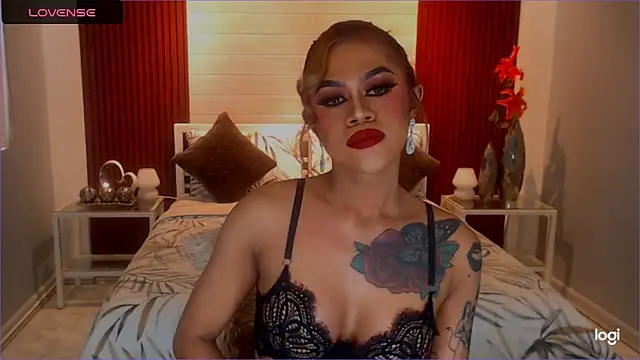 StellaStrong30: απευθείας συνομιλ ία ΧΧΧ