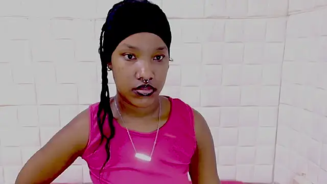 EroticSexyPrada – Naživo XXX chat