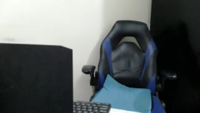 Darkkras élő XXX-chatje