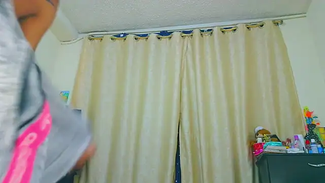 Samary_thomas 即時 XXX 聊天