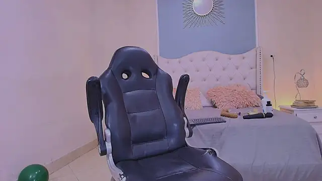 Chat +18 de elizabeth_santos1 ao vivo